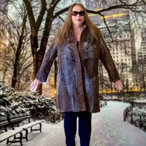 Chic Swakara & Suede Fur Coat 46”Bust Excellent - Picture 3 of 11